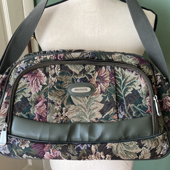 New under the seat tapestry floral carry on  bag - Picture 11 of 12